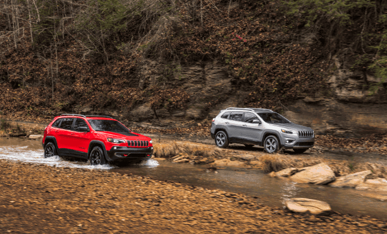 2022 Jeep Cherokee Driving Through Stream