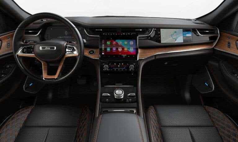 2024 Jeep Grand Cherokee Interior Front