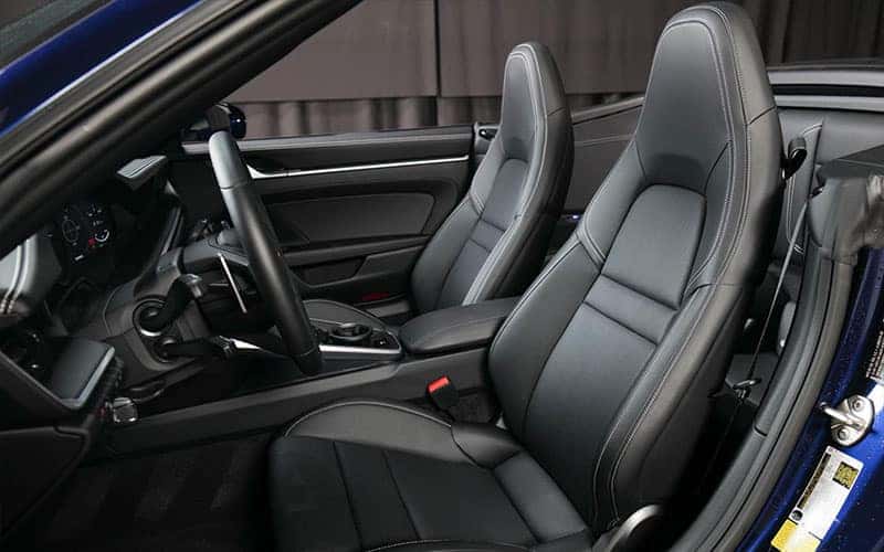 2022 911 Carrera 4S Cabriolet Seating