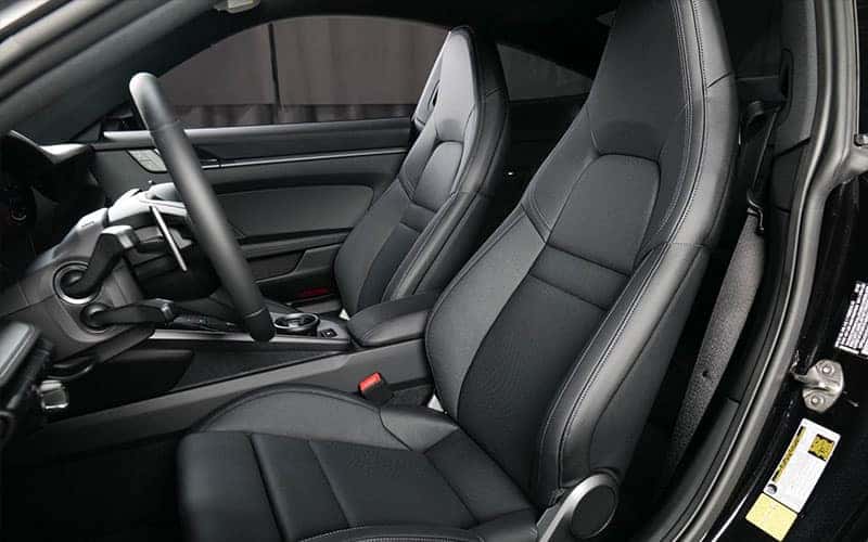2022 911 Carrera Seating