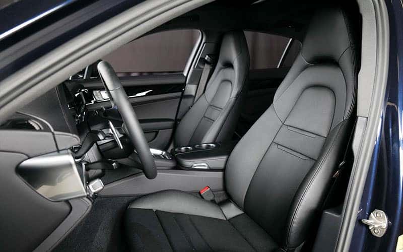 2022 Panamera 4 Seating