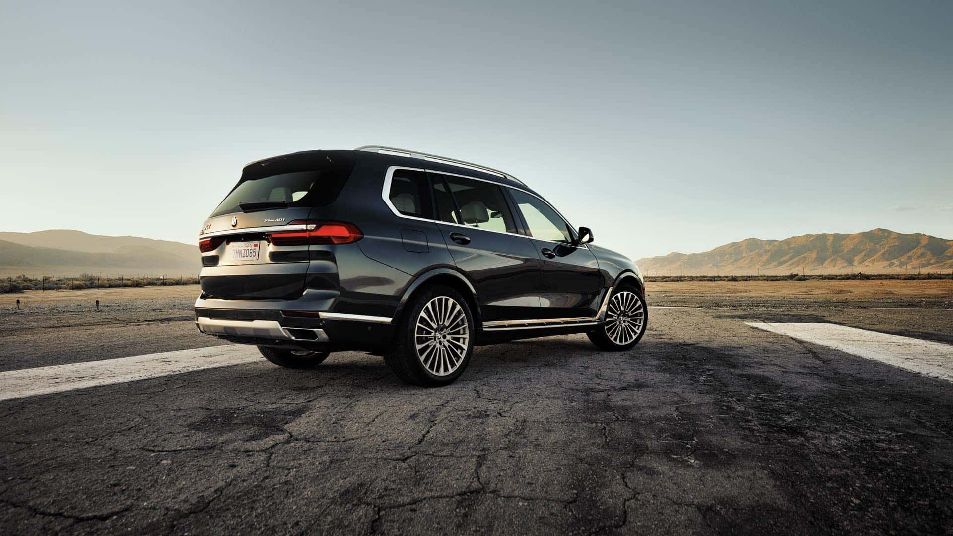 Lease a new 2020 BMW X7 starting at 859/month for 36 months.