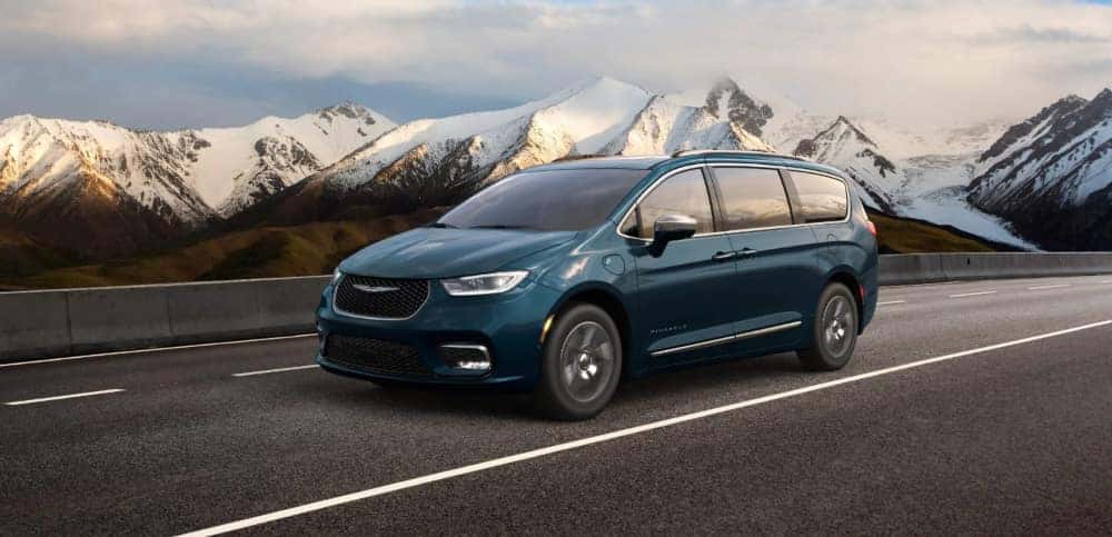 Cape Coral Chrysler Dodge Jeep Ram 2023 Chrysler Pacifica Hybrid