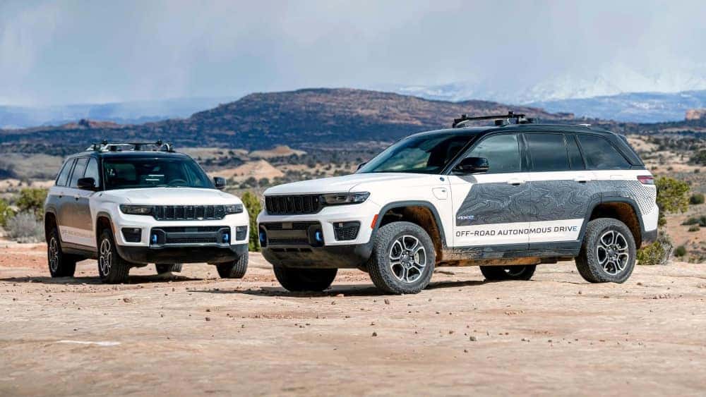 Cape Coral Chrysler Dodge Jeep Ram 2023 Jeep Grand Cherokee 4xe