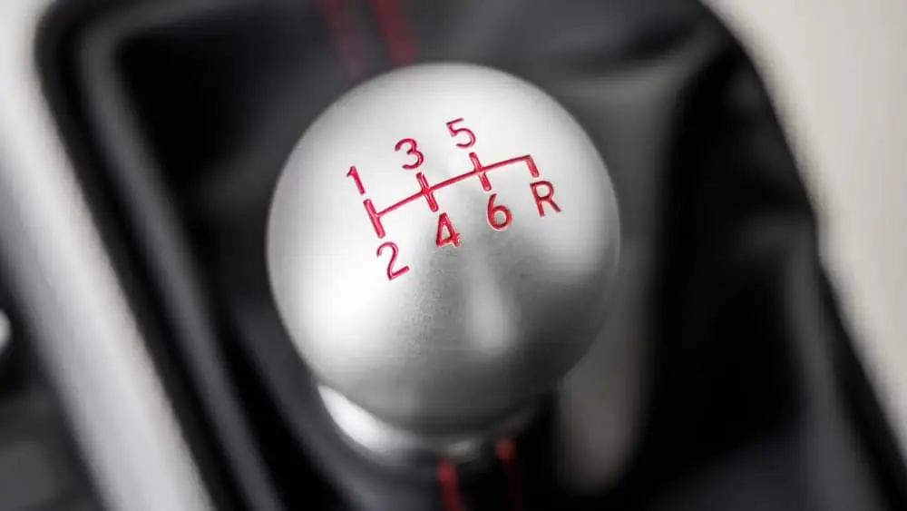 Jeep Transmissions: Manual v. Automatic | Cape Coral Chrysler Dodge ...