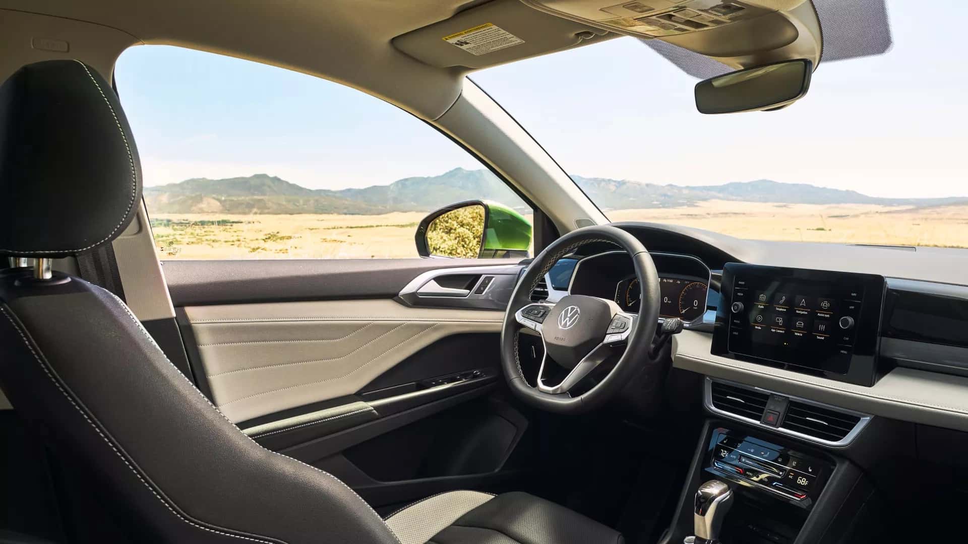 2026_VW_Taos_-_H3_Displays_Image