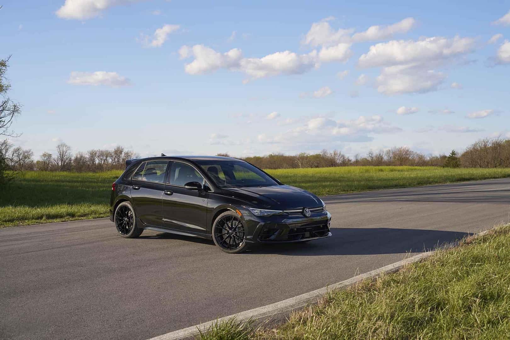 Volkswagen_Golf_R_-_H2_Image