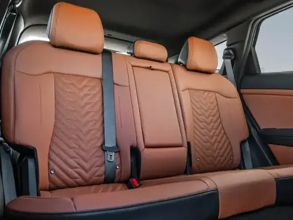kia sportage hybrid backseat