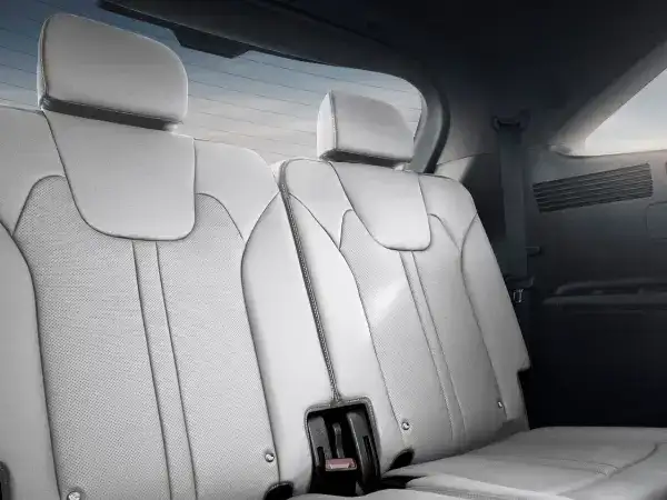 Sorento Hybrid Backseat