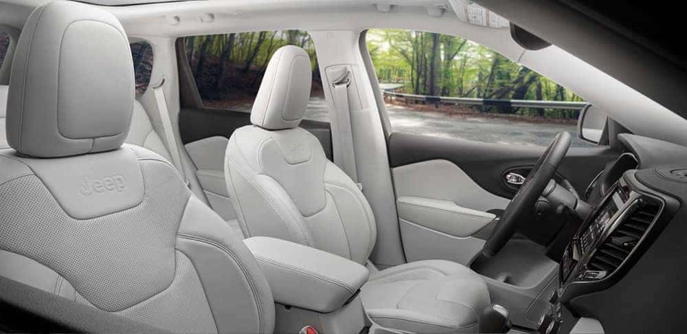 2019 Jeep Cherokee interior