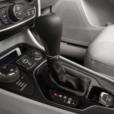 2019 Jeep Cherokee gear shift