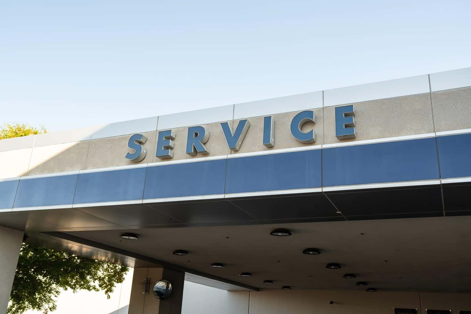 The covered service drive entrance at Elk Grove Acura