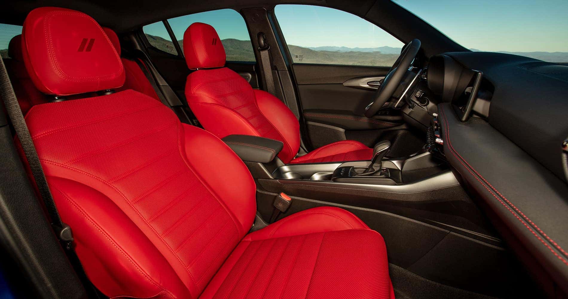 2025 Dodge Hornet R/T vs R/T Plus​ Specs
