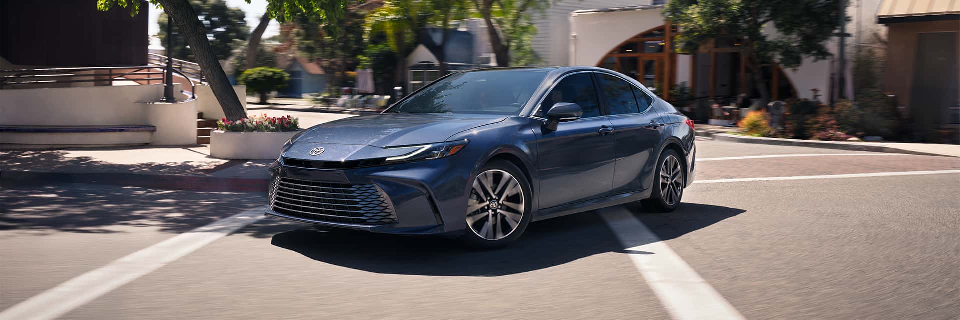 2025 Toyota Camry vs 2025 Sonata