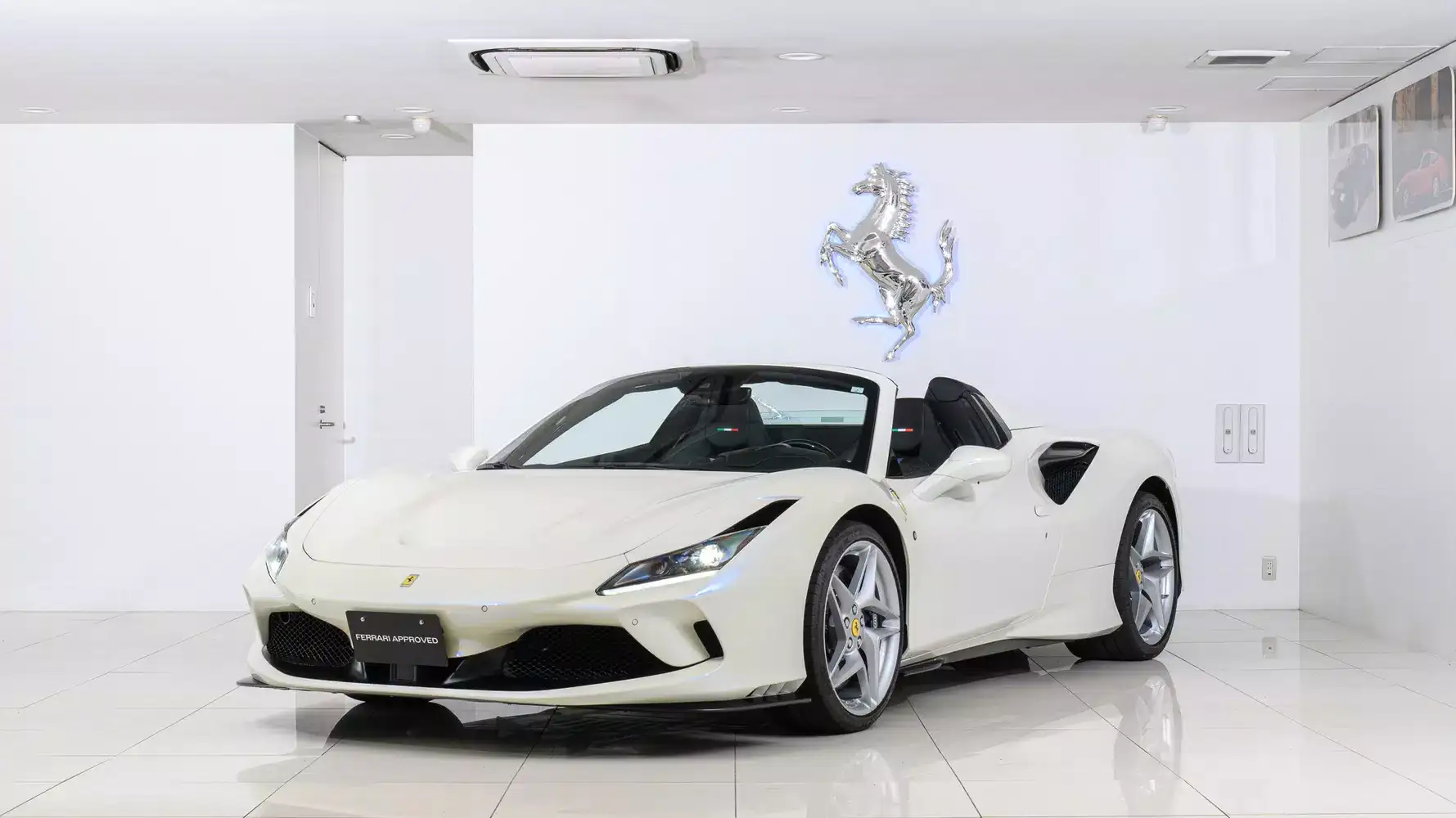 Ferrari F-8 Spider