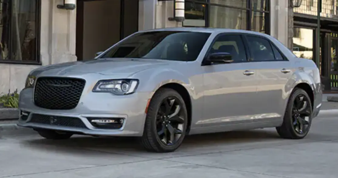 Benefits of Driving the 2021 Chrysler 300 | McLarty Daniel CDJR