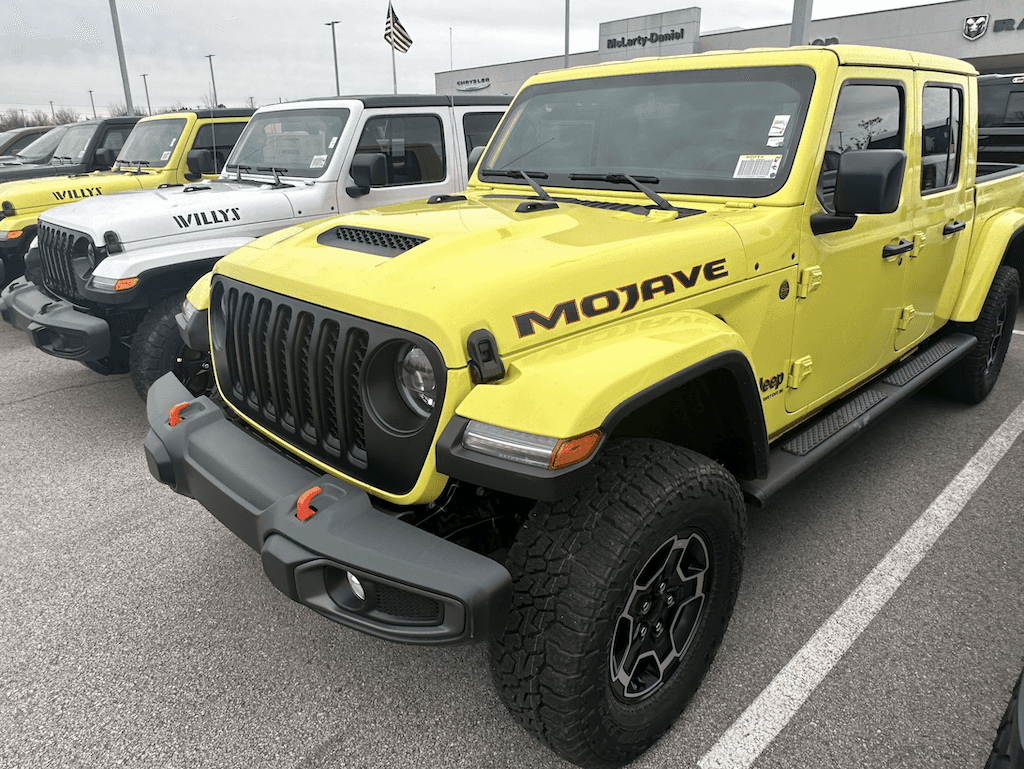 2023 Jeep Gladiator for Sale in Bentonville, AR McLarty Daniel CDJR