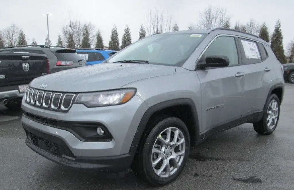 2023 Jeep Compass for Sale in Bentonville, AR | McLarty Daniel CDJR