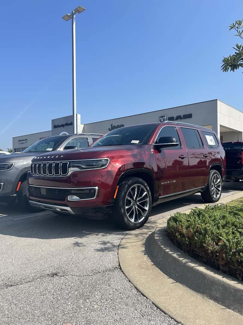 Grand Wagoneer vs. Wagoneer What’s the Difference? McLarty Daniel