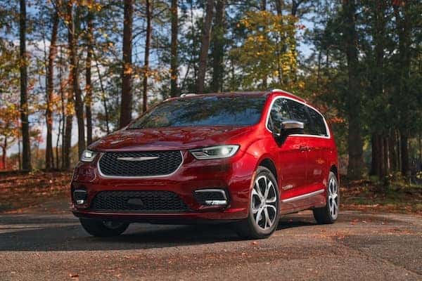 2025 Chrysler Pacifica Pinnacle in Red Hot