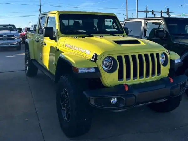 2024 Jeep Gladiator for Sale | McLarty Daniel CDJRF of Springdale