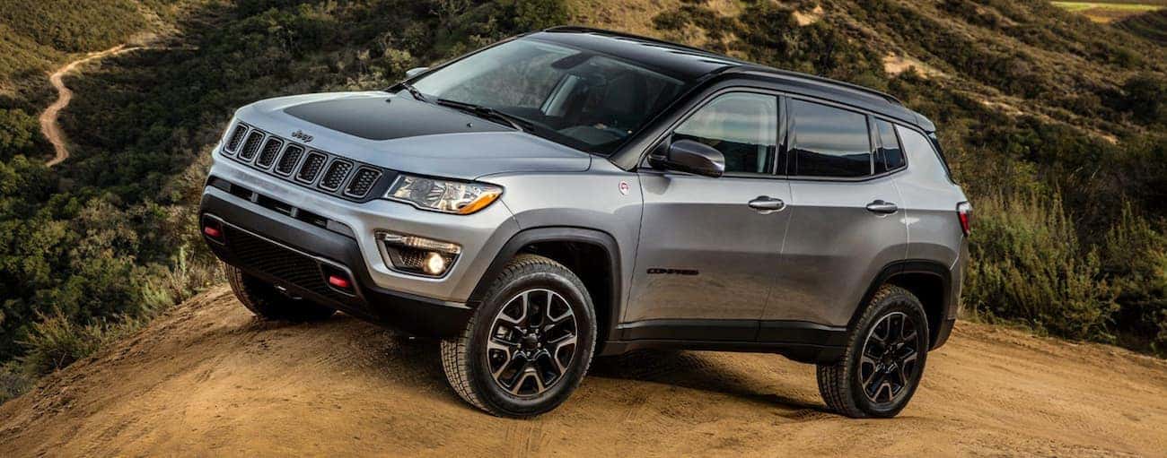 2020 Jeep Compass vs 2020 Nissan Rogue - Costa Mesa, CA