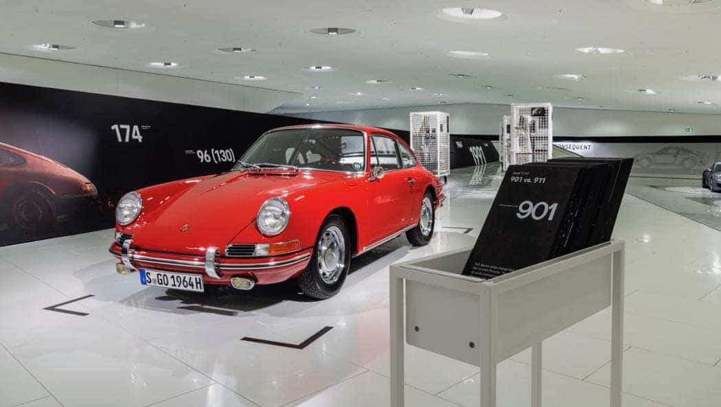PORSCHE ポルシェ 911×911  PORCSHE MUSEUM Porsche Museum Showcases Its Oldest 911 For the First Time
