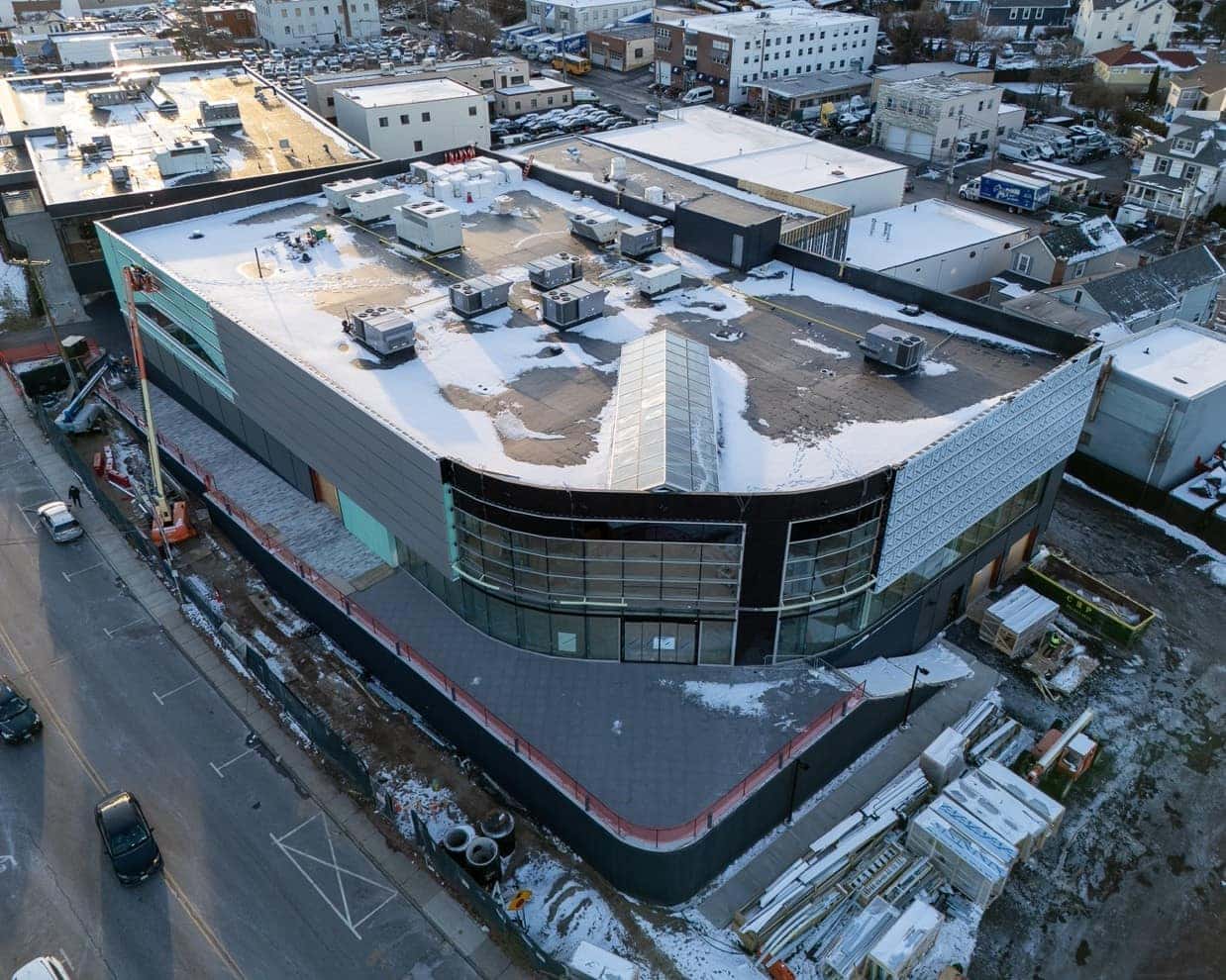 Exterior shot 12/24