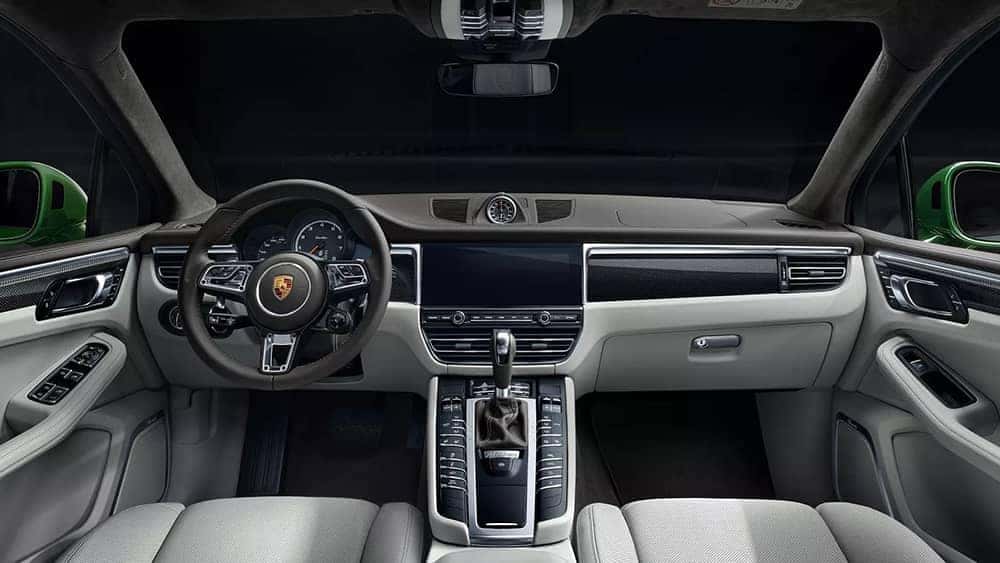 2020 Porsche Macan Dash