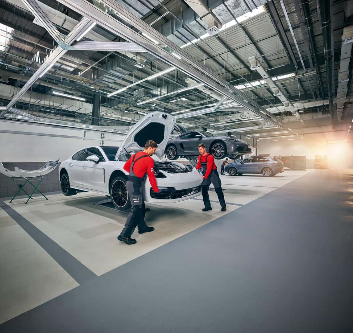 Improve Performance with an Oil Change in Omaha Porsche Omaha