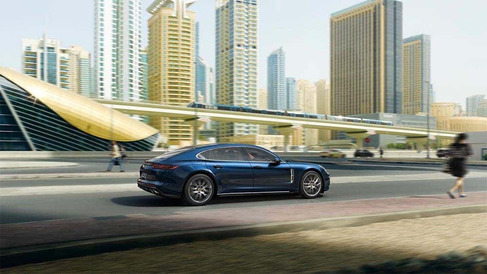 2019-Porsche-Panamera-Exterior-on-Highway