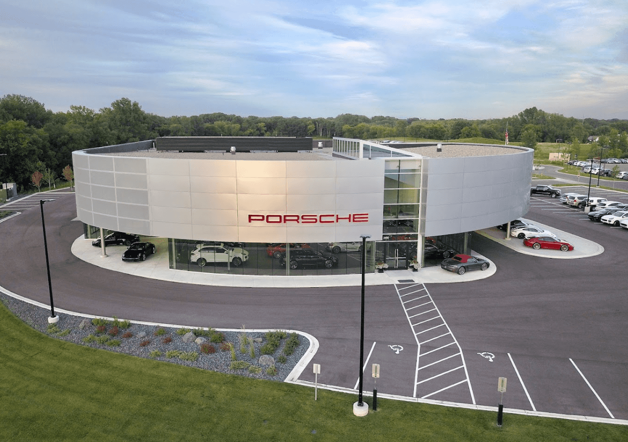 2023 Porsche Cayenne GTS photo 4