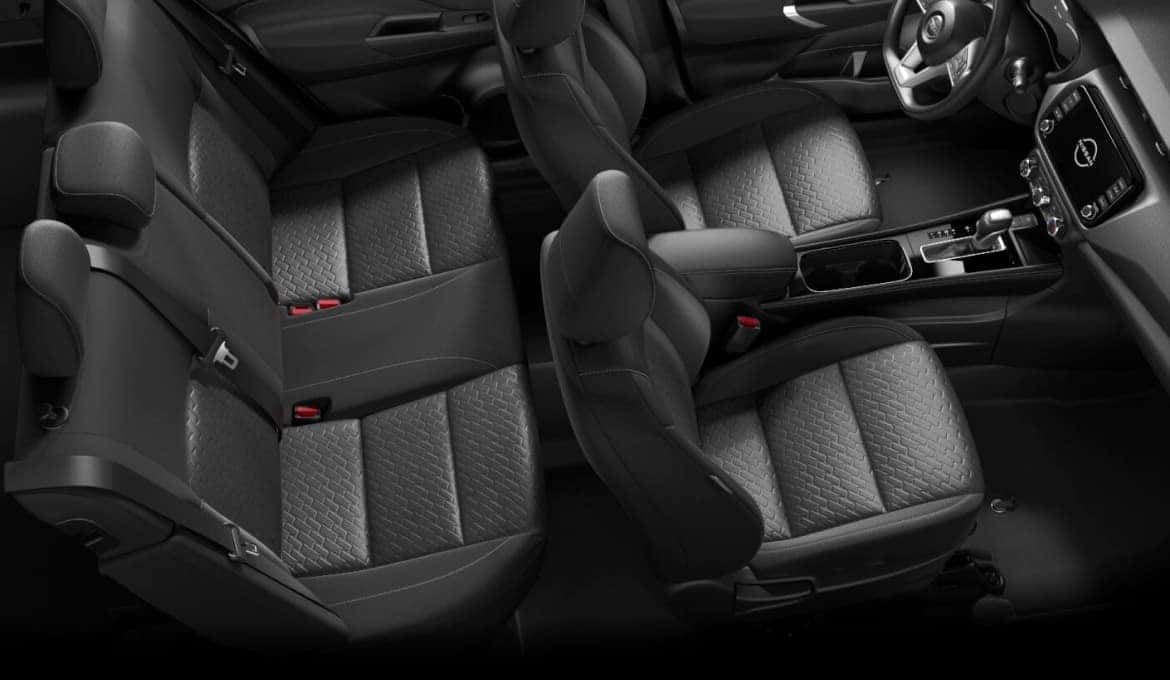2025-Nissan-kicksplay-comfort