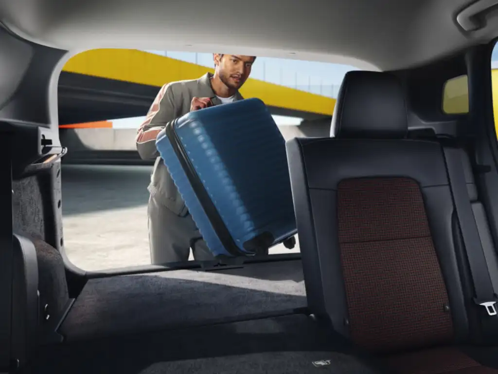 2026 Nissan Kicks Interior