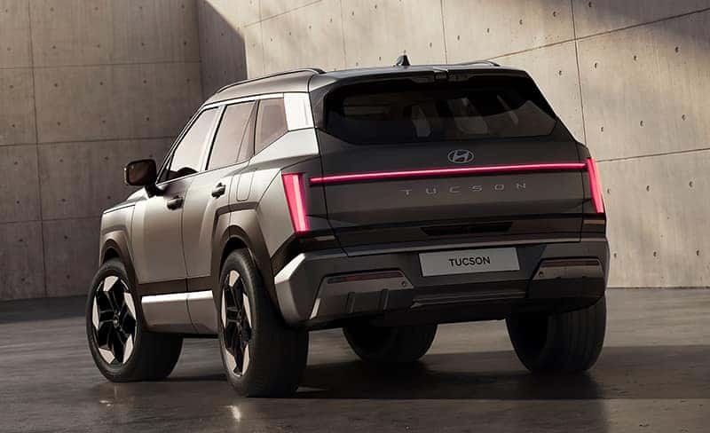 2027 Hyundai TUCSON rear view with full-width taillight