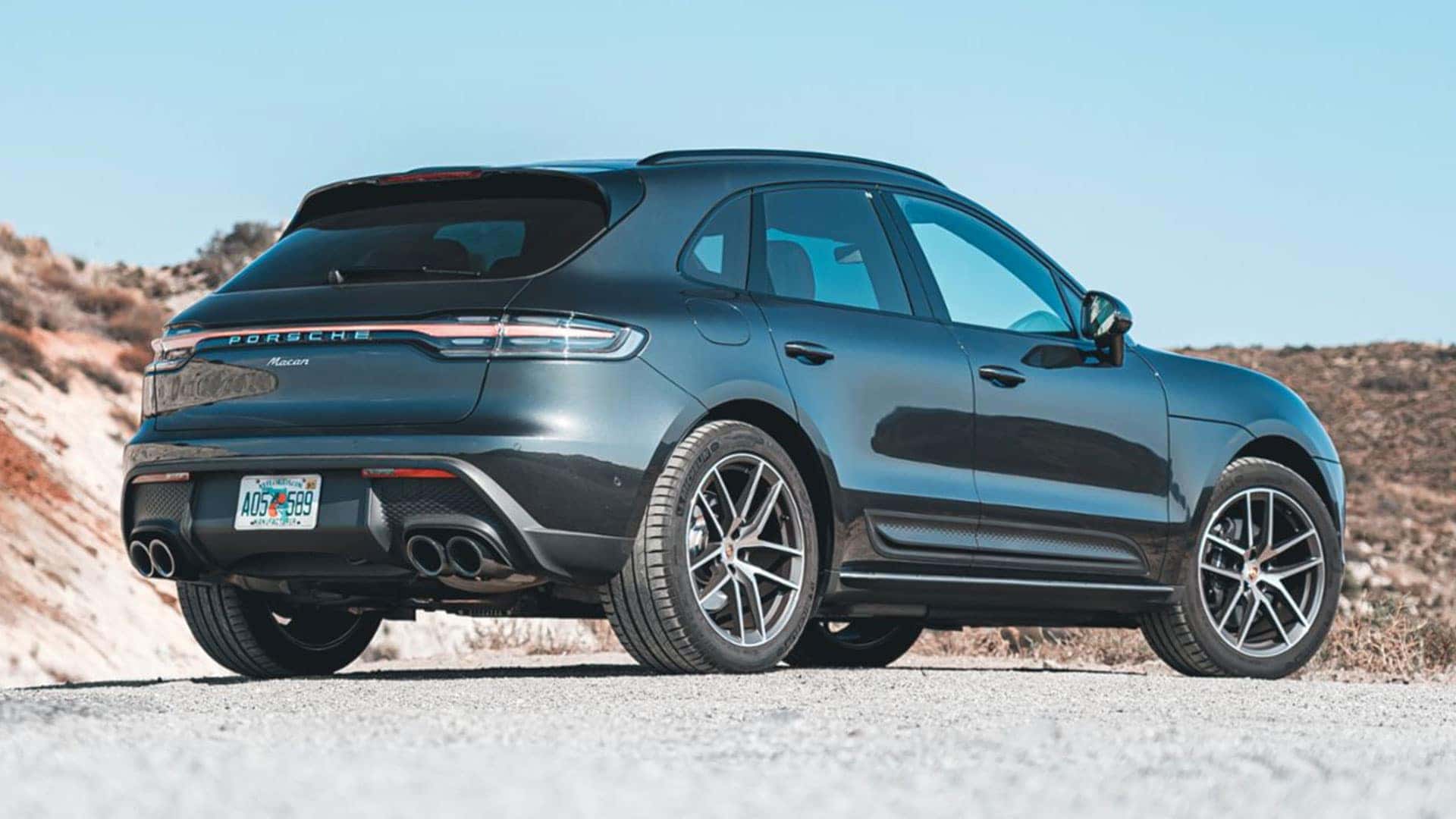 Compare porsche macan and cayenne