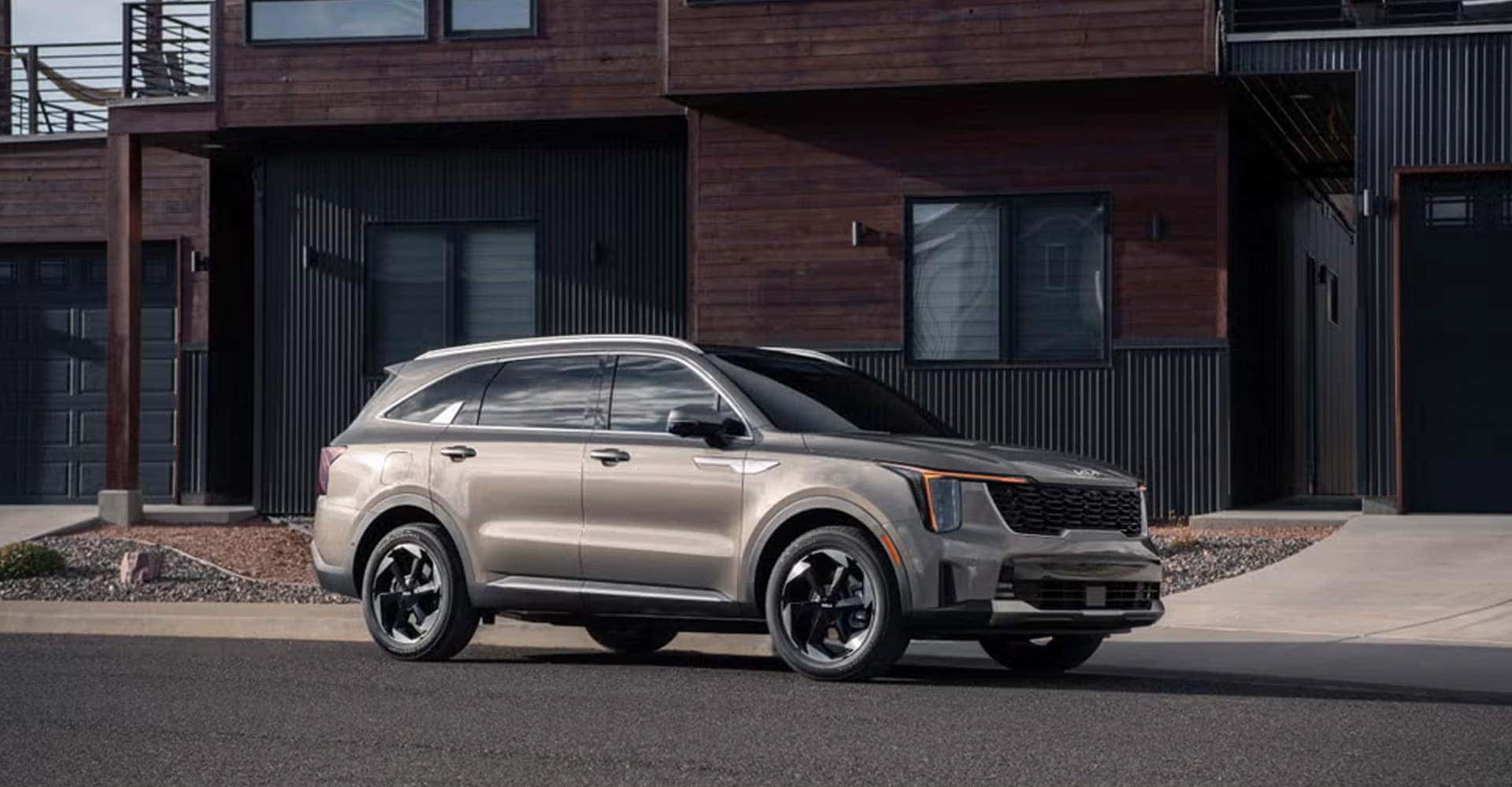 Kia Sorento Hybrid parked