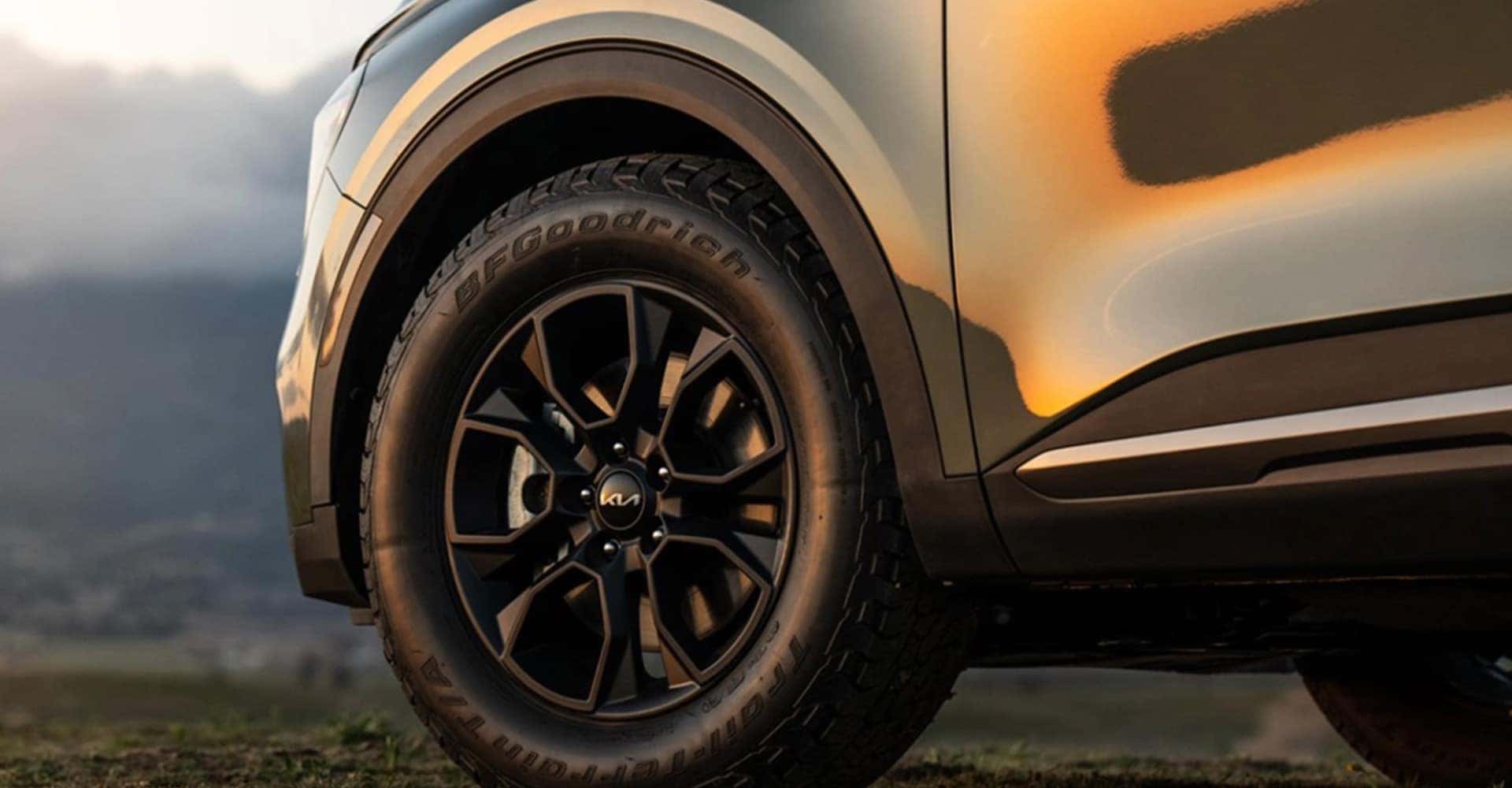 wheel and tire Kia Sportage