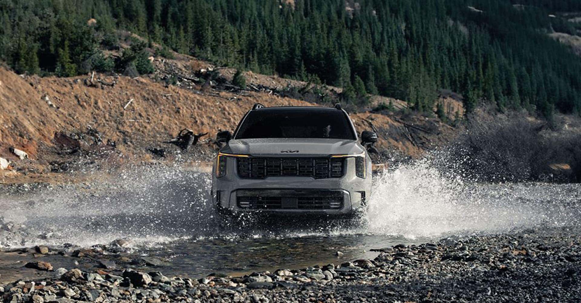 Kia Sorrento driving water