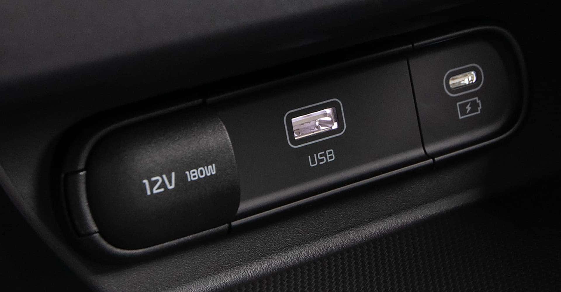 Ports 2025 Kia Seltos
