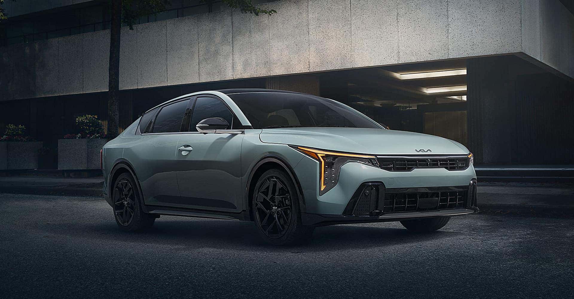 2025 KIA K4 front passenger side