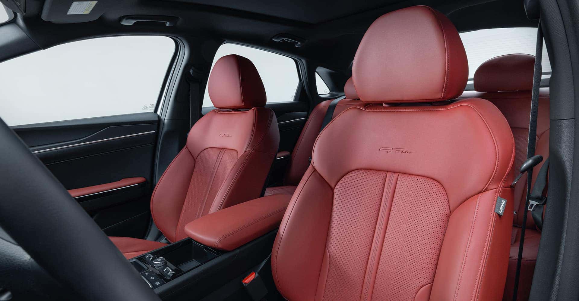 2025 KIA K5 front seats of GT model