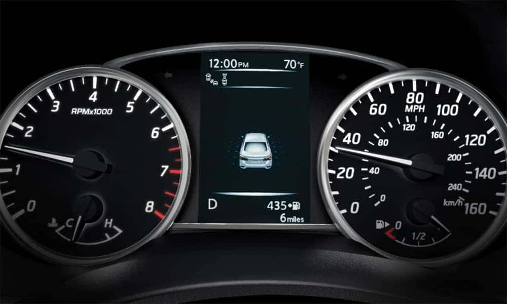 2019-Nissan-Sentra-display