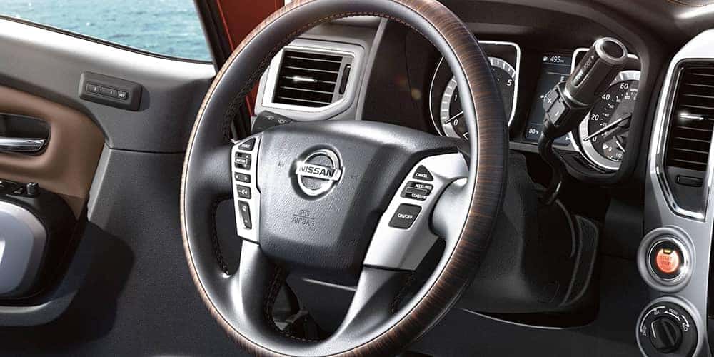 2019 Nissan Titan Steering wheel