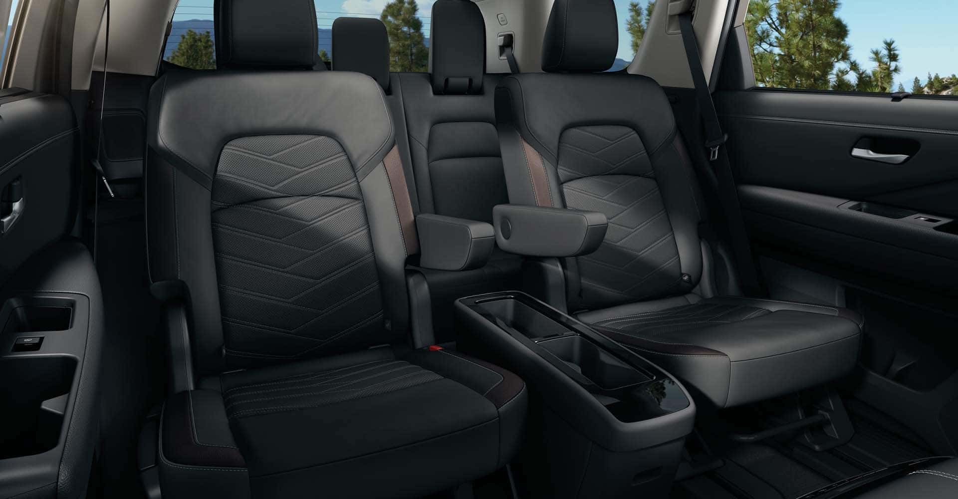 2025 nissan pathfinder back seat area