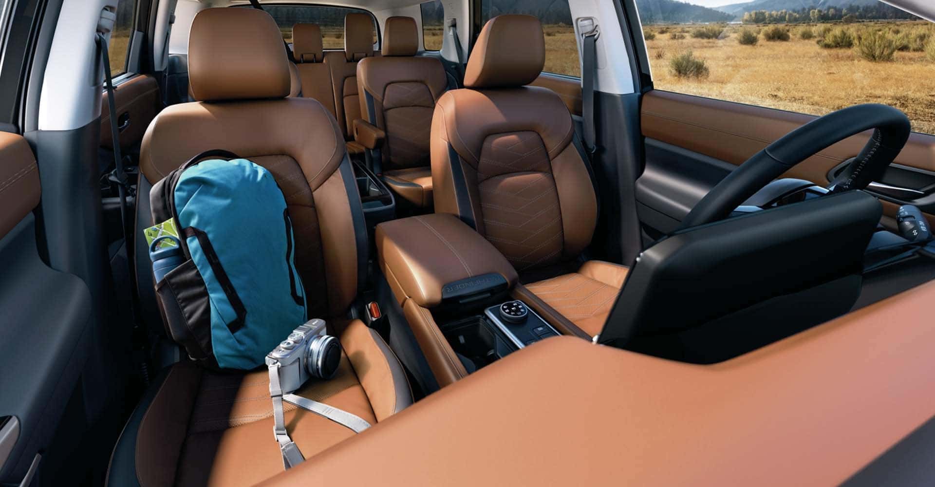 2025 Nissan Pathfinder interior leather seats
