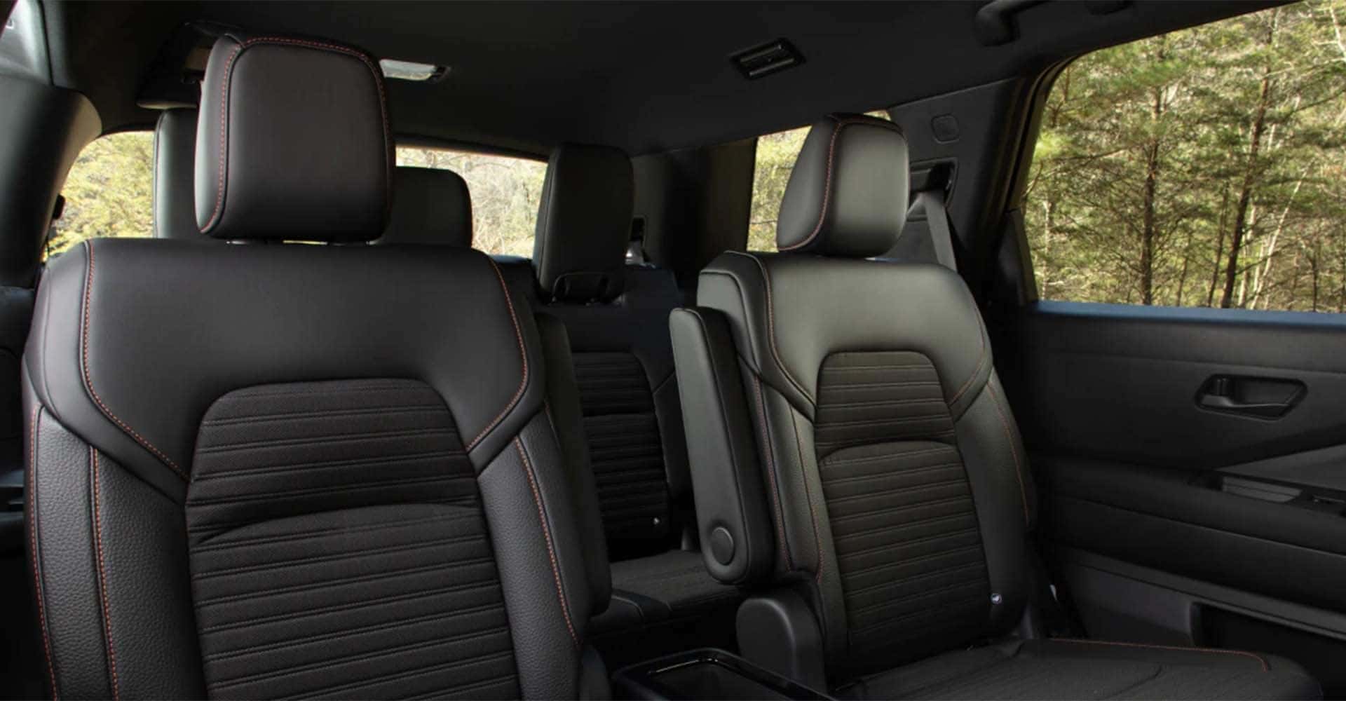 2025-nissan-pathfinder-interior-view-2nd-row-captain-chairs