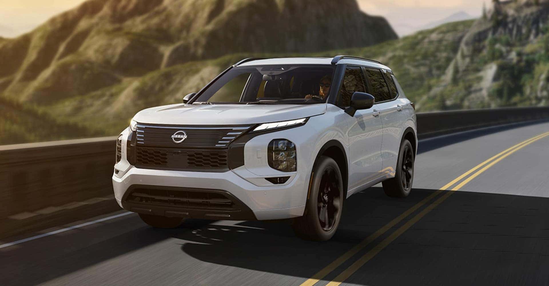 2026-Rogue-Plug-in-Hybrid.-Advanced-LED-lighting