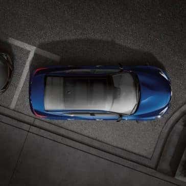 2018 Nissan Maxima parking