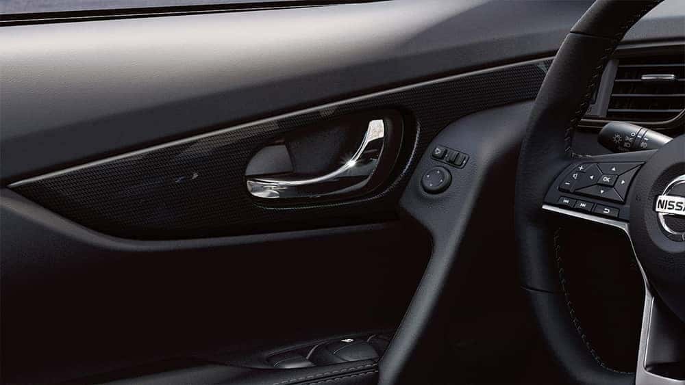 2020-nissan-rogue-door-handle